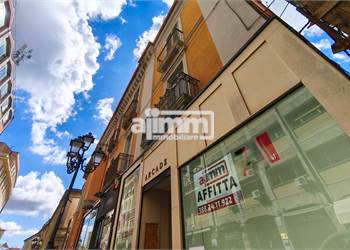 CATANZARO CENTRO - Prestigioso locale commerciale in affitto